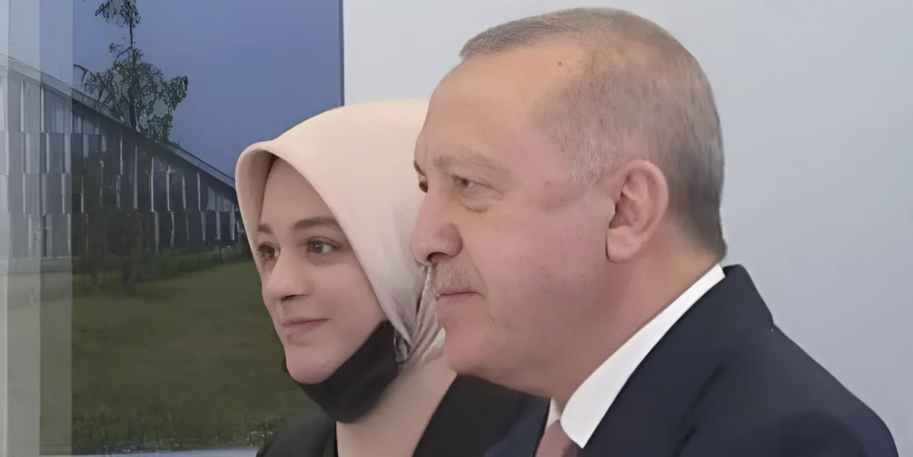 Merve Kavakçı'nın Kızı Kimdir? NATO’nun Kameralara Yansımayan Yüzü: Erdoğan’ın Çevirmeni Gerçekte Kim?
