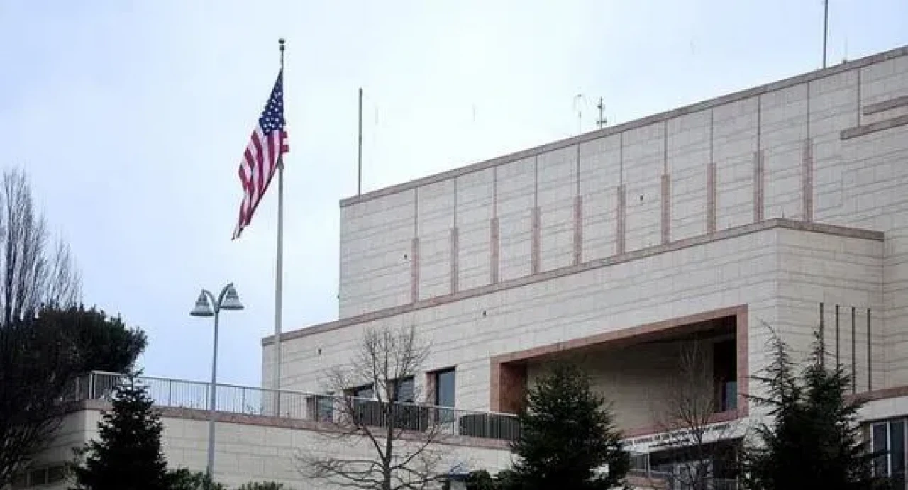 ABD'den Türkiye Uyarısı: 22 İle Giriş Yasaklandı, Personeline Seyahat Yasağı