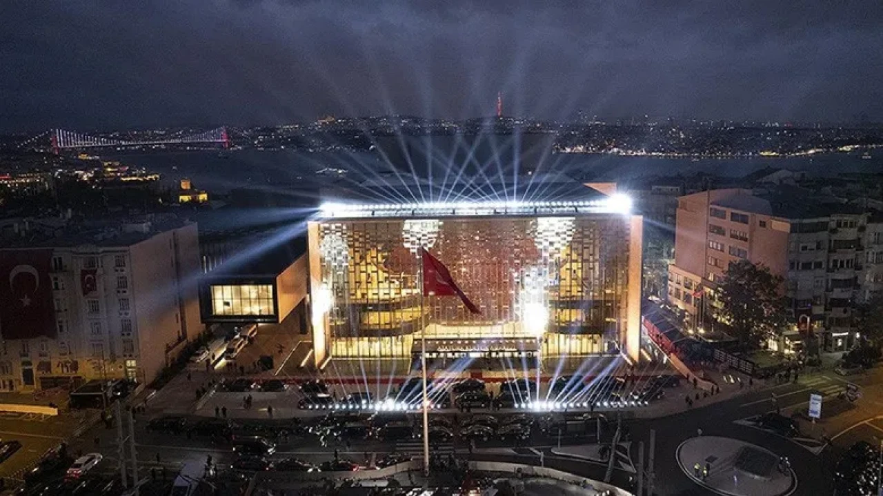 AKM’den Harbiye’ye Sanat Şöleni! İstanbul Bu Hafta Sahneye Doyacak