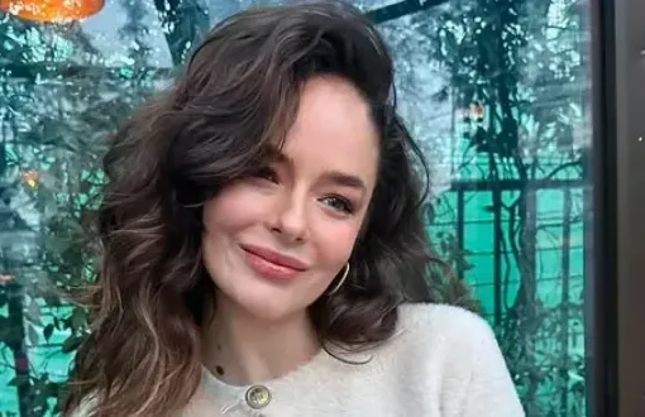 Aile Saadeti Gönül (Buse Meral) kimdir, kaç yaşında, aslen nereli, boyu, kilosu, burcu ve Tüm merak edilenler