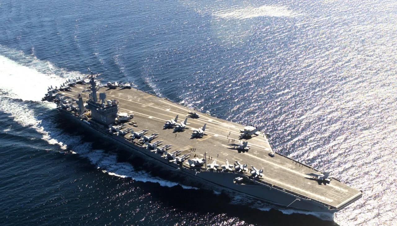 USS Nimitz görevde: ABD donanması Orta Doğu yolunda!