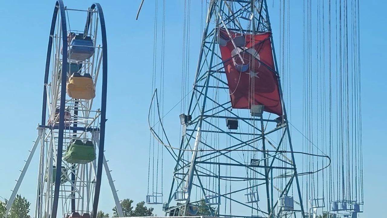 Salıncak Havada Koptu: Manisa’da İki Çocuk Hayat Mücadelesi Veriyor