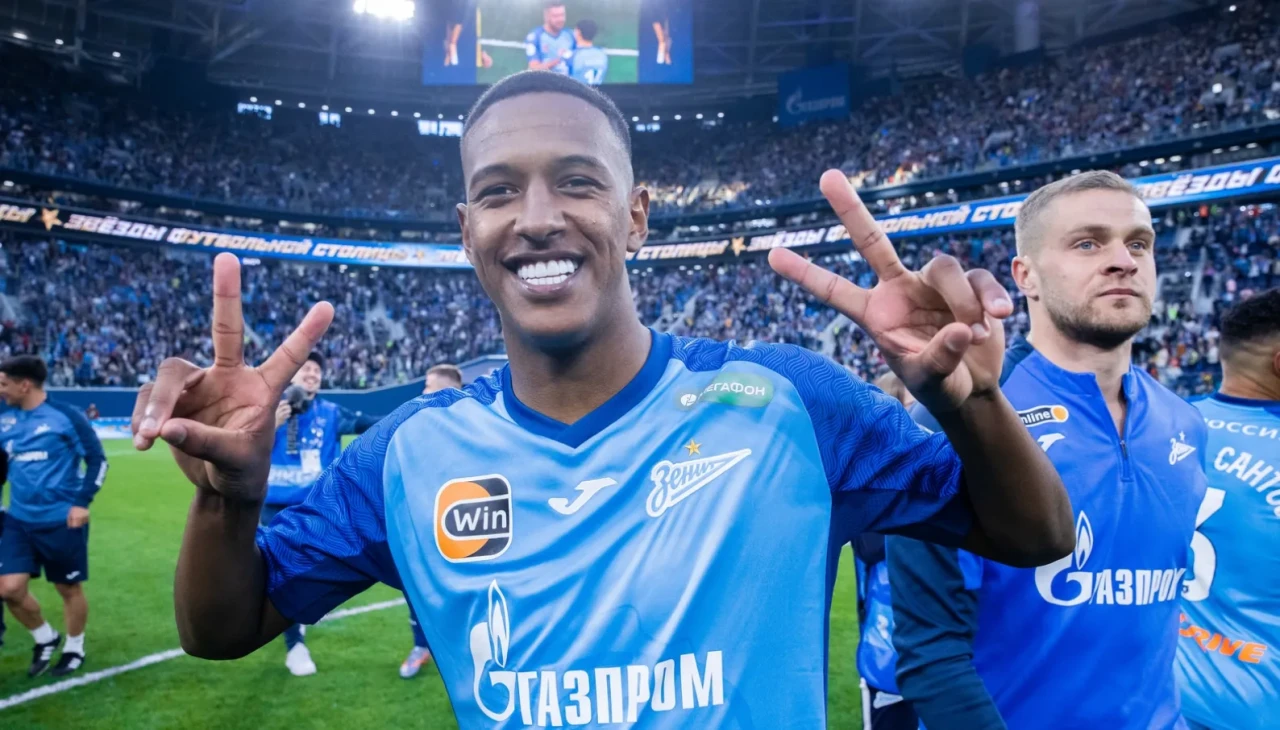 Beşiktaş’tan savunmaya sürpriz hamle: Robert Renan için girişimler başladı!