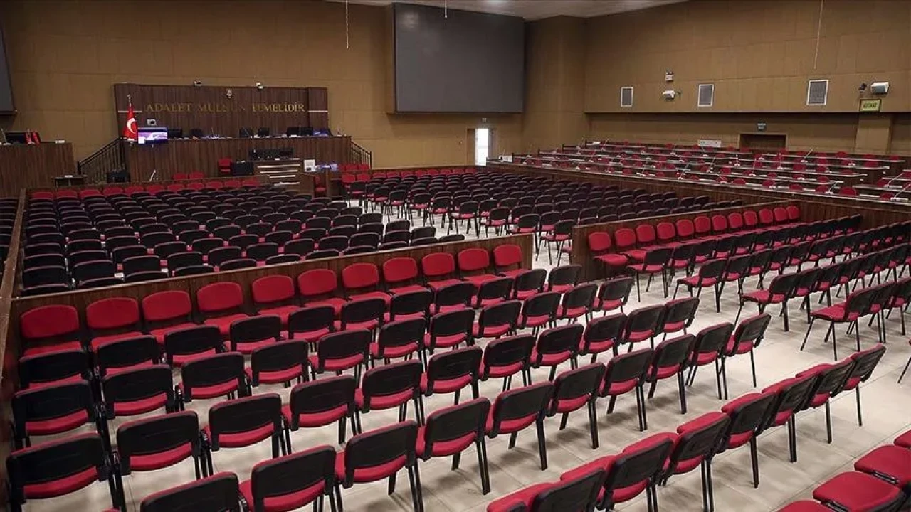 Türkiye'de yargı 42 günlük tatile giriyor: Nöbetçi mahkemeler hangi kararları alabilecek?