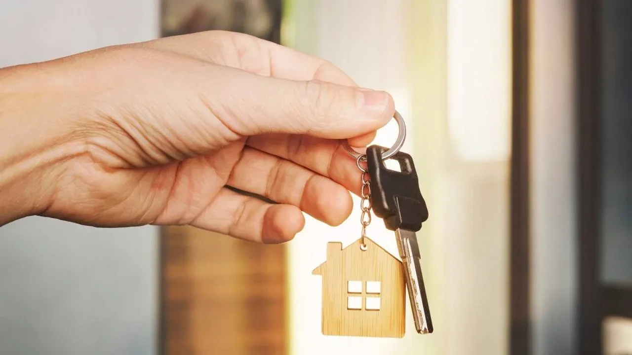 Konut fiyatlarında büyük takip: Bakanlıktan 21 ev sahibine rekor ceza!