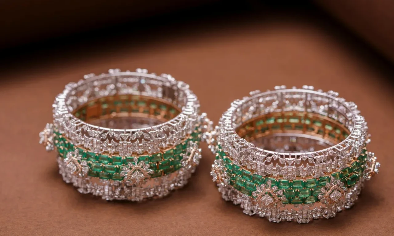 Gümüş yeni gözde yatırım aracı mı? Altını resmen sollayıp geçti