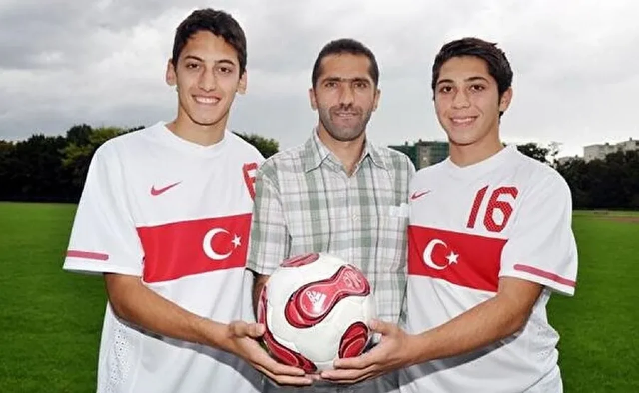 Hüseyin Çalhanoğlu Kimdir? Hakan Çalhanoğlu’nun Futbol Yolculuğunun Sessiz Mimarı