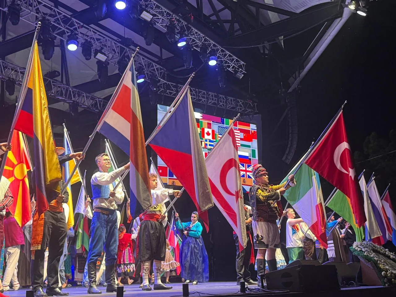 26. Uluslararası Büyükçekmece Kültür ve Sanat Festivali coşkuyla başladı