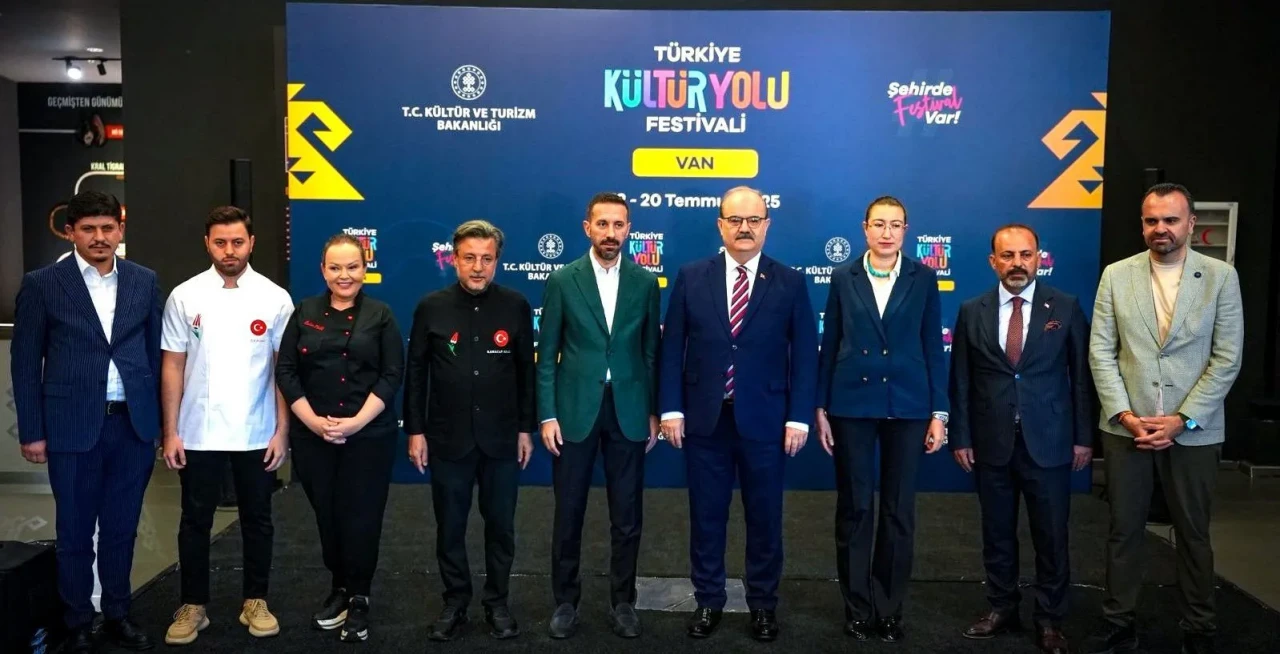 Van'da sanatın 9 günlük şöleni başladı: 300’den fazla etkinlik var!