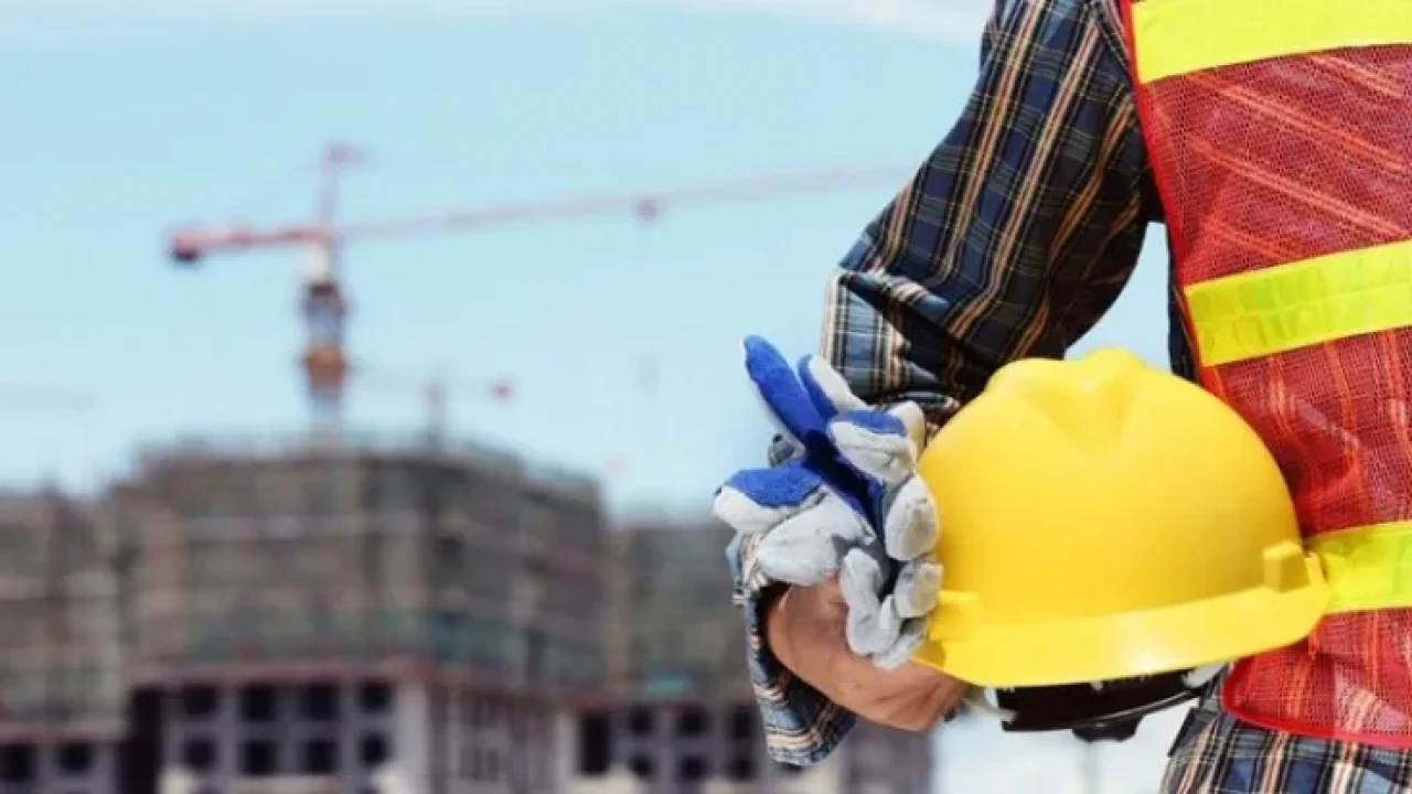 Diyarbakır Çermik’te İş Kazası: Isı Yalıtım Ustası 4. Kattan Düşerek Yaşamını Yitirdi