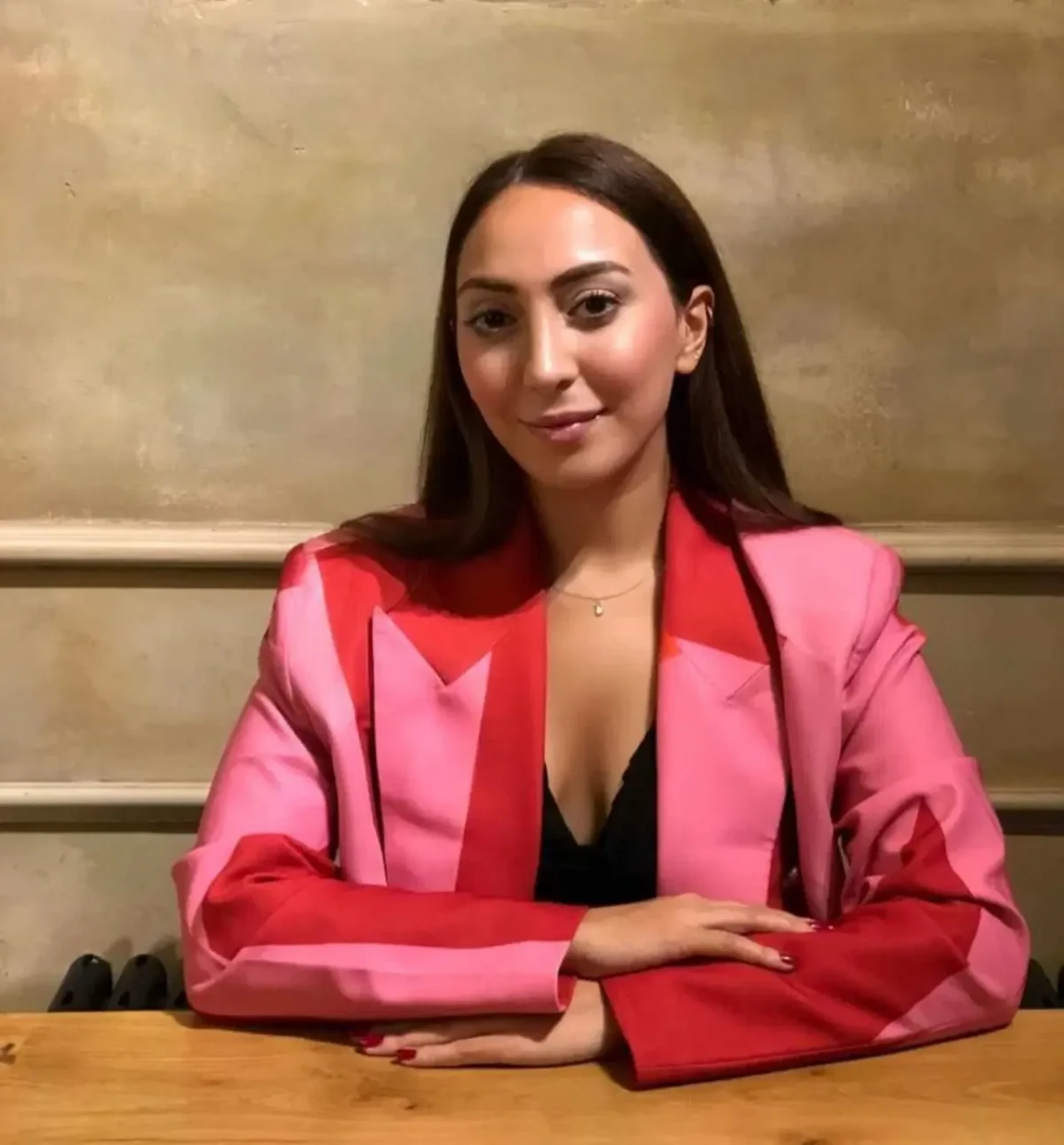 Kardelen Ateşçi kimdir, aslen nerelidir? İstanbul baronun destek verdiği avukat hakkında merak edilen her şey