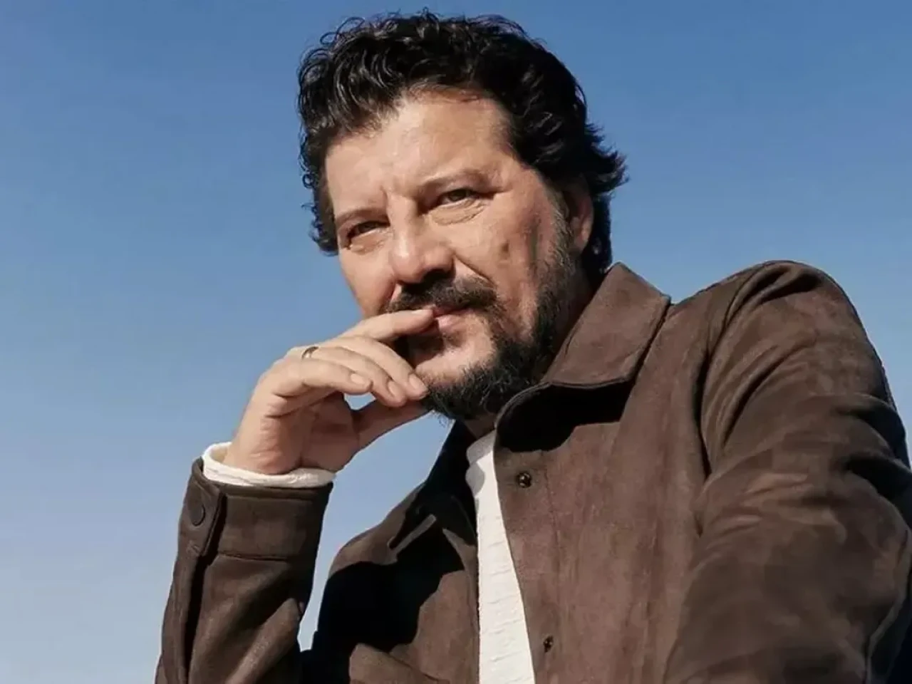 İlker Aksum’un kızı gündem oldu: “Sanki Minyatür Hali” yorumları yağdı