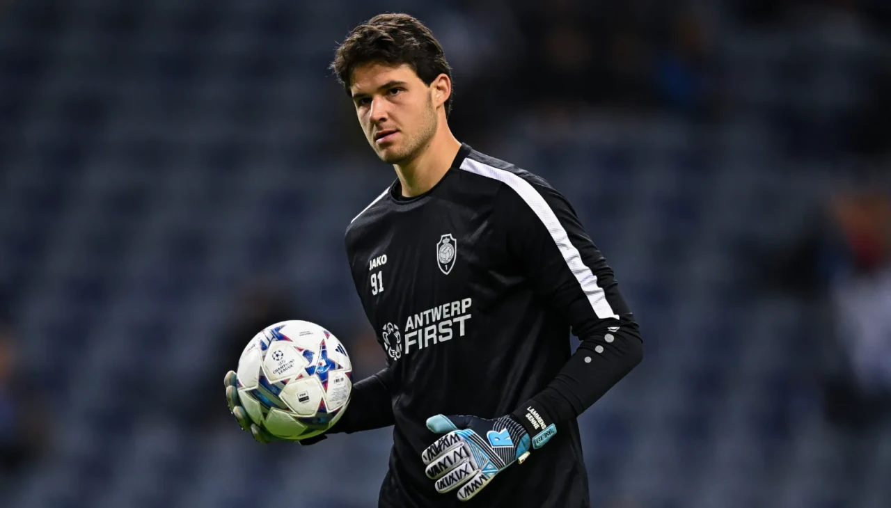 Galatasaray, Belçikalı kaleci Senne Lammens’in peşinde!