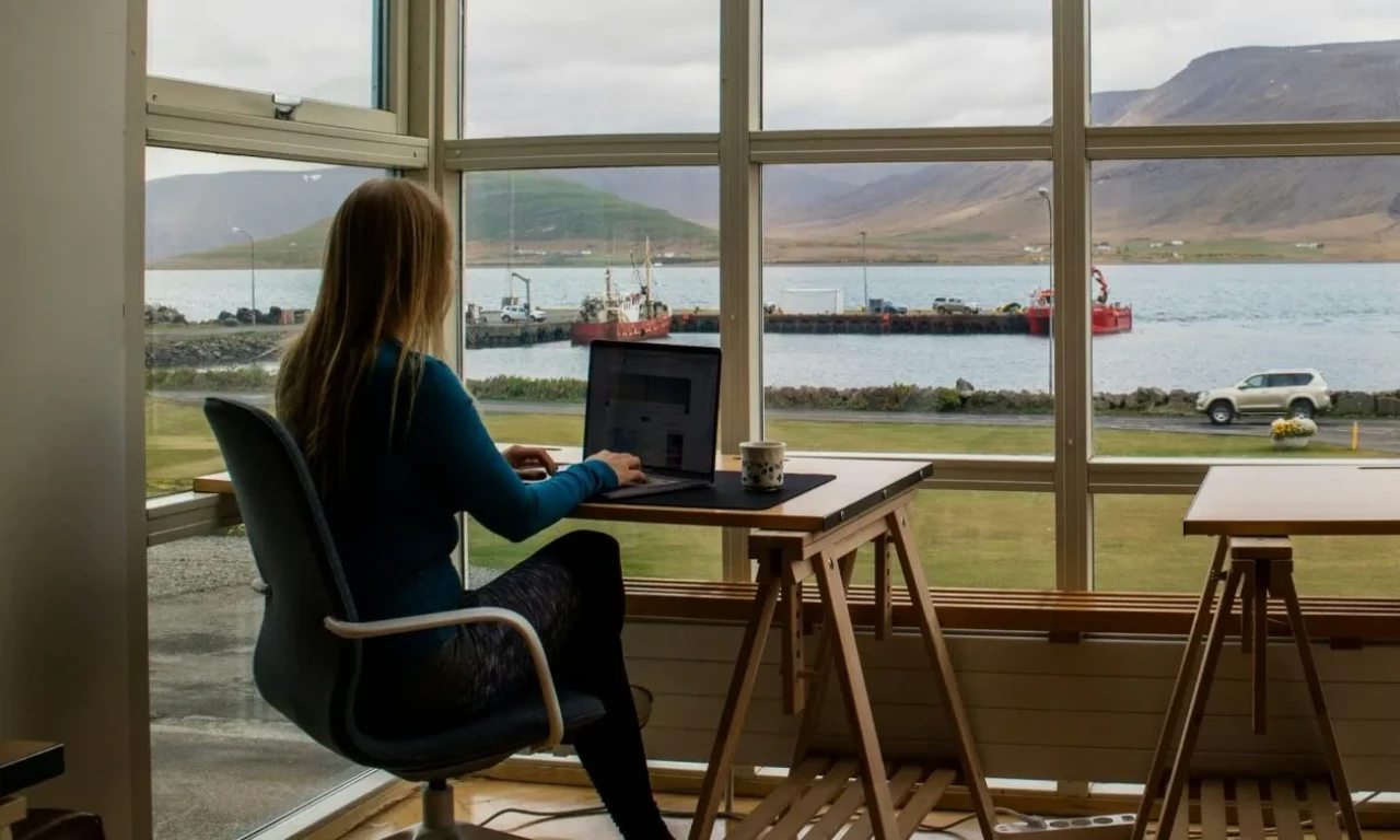 Araştırma: Evden çalışan insanlar daha mutlu!