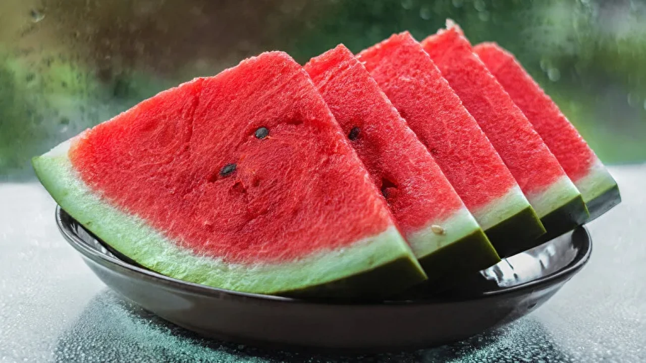 Karpuzdan Zehirlenme Vakaları Artıyor: İşte Dikkat Edilmesi Gerekenler