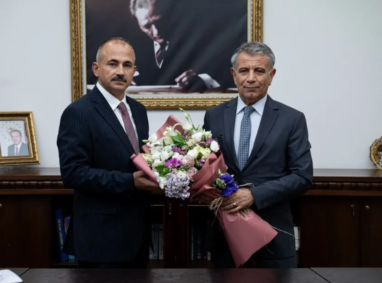 Başkentte sürpriz değişim: Milli Eğitim Müdürlüğü’nde bayrak değişimi gerçekleşti