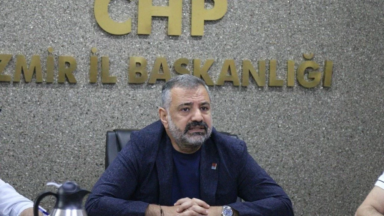 Şenol Aslanoğlu Kimdir? Biyografisi ve Hayatı: CHP İzmir İl Başkanı'nın Kişisel Yaşamı