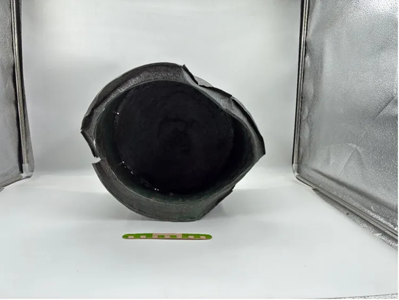 Pergamon'da 1400 yıllık bronz kazan gün yüzüne çıktı