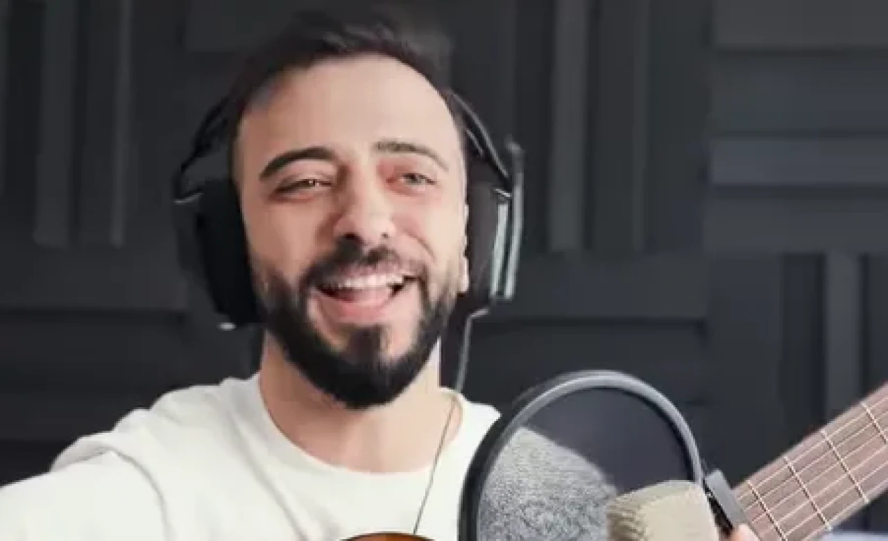 Oğuzhan Uzun Kimdir? Biyografisi ve Hayatı: Dublaj Yetenekleri ve Sosyal Medyada Yükselişi