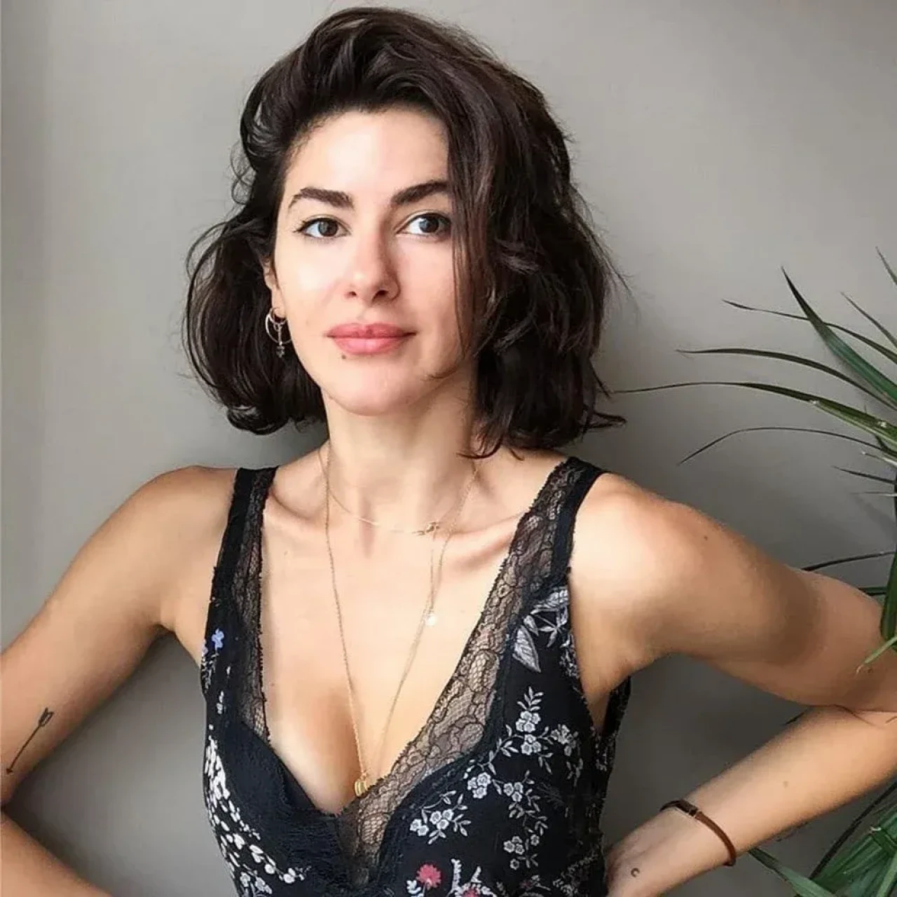 Nesrin Cavadzade 42 yaşını kutladı! “Yıllar geçiyor ama o hiç değişmiyor!”