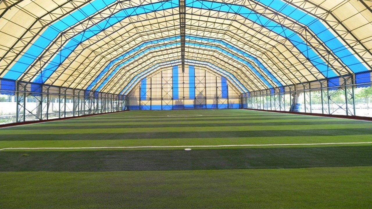 İBB'den futbola vurgun: Halı saha ücretine %600 zam!