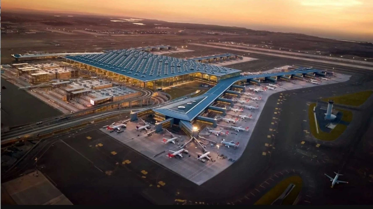 İstanbul Havalimanı'ndan tarihi gün: Tek günde 271 bin yolcu!