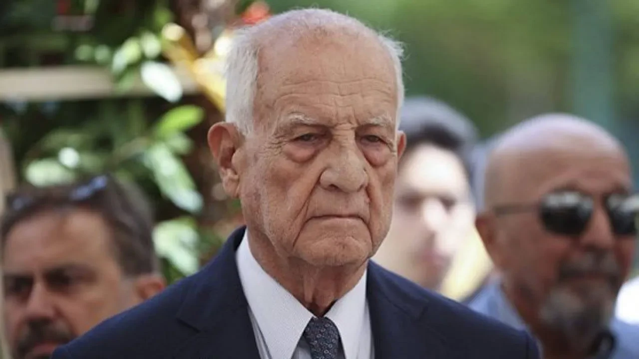 İnan Kıraç’ın sağlık durumu nasıl? Yoğun bakımda tedavi görüyor