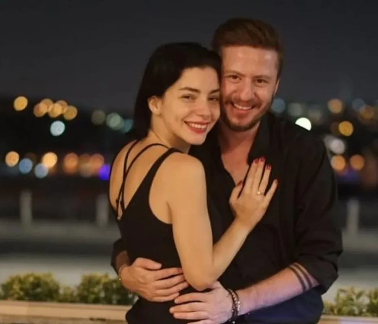 JLO konserinde sürpriz teklif! Merve Boluğur’un eski eşi ikinci kez evleniyor