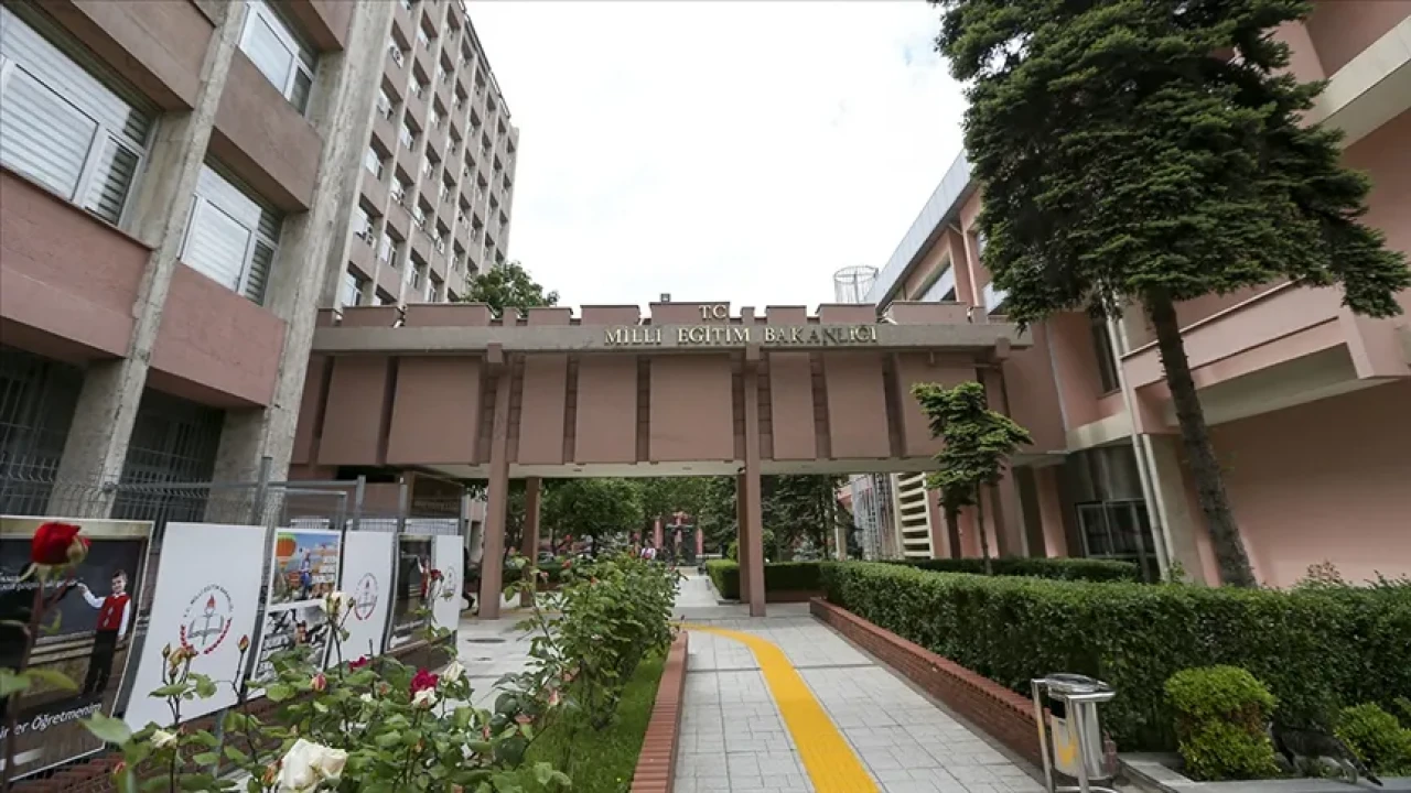 Milli eğitim’den tarihi düzenleme: Okullarda sessizlik ve disiplin dönemi!