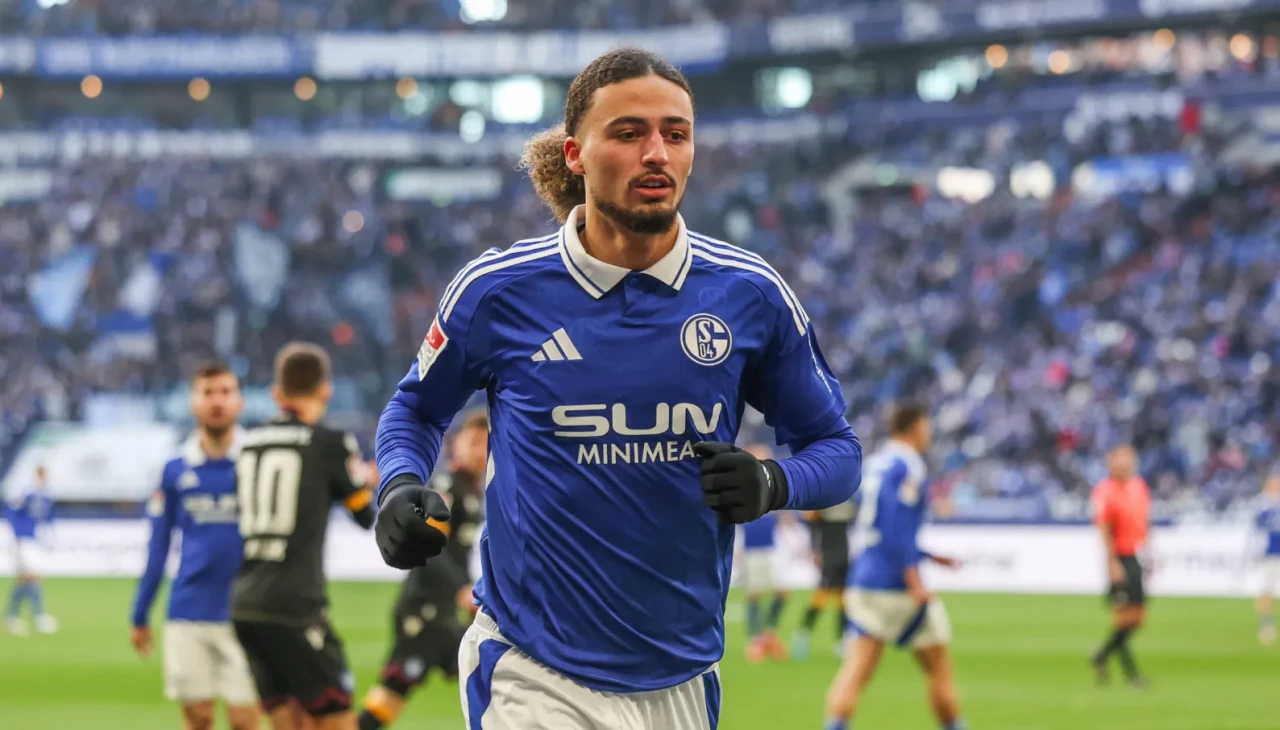 Beşiktaş'a genç sağ bek: Taylan Bulut İstanbul’a geldi!