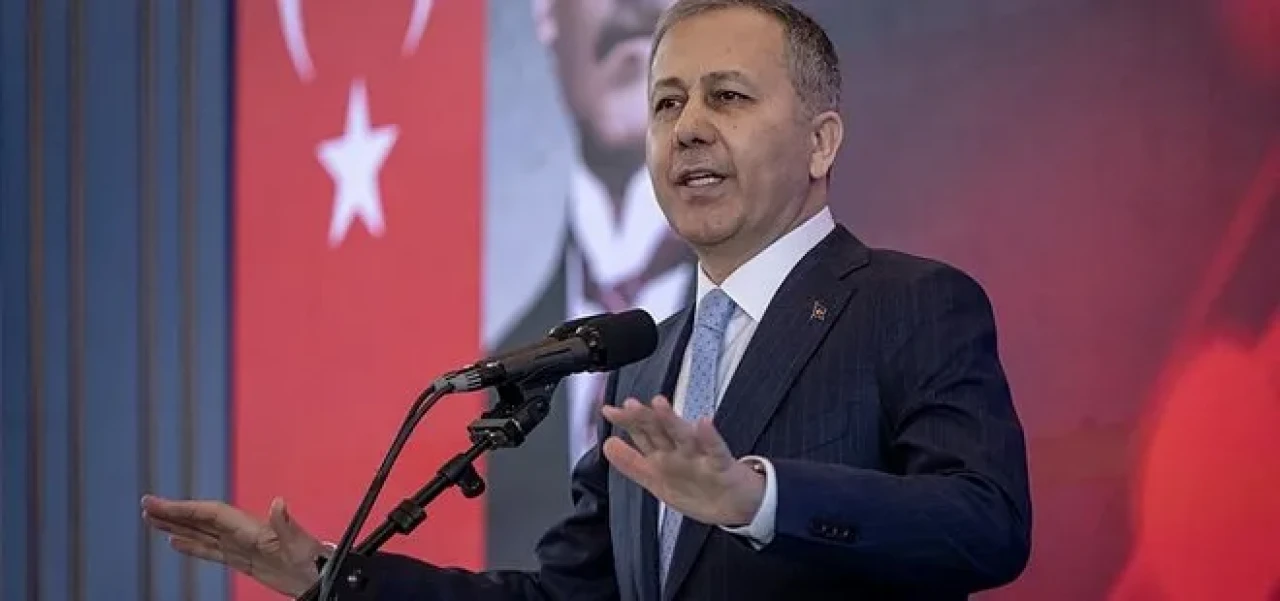 Bakan Yerlikaya duyurdu: Kur’an’ı Kerim’e hakaret eden şahıs Ankara’da yakalandı