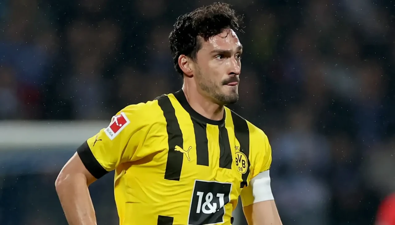 Mats Hummels son kez sahada