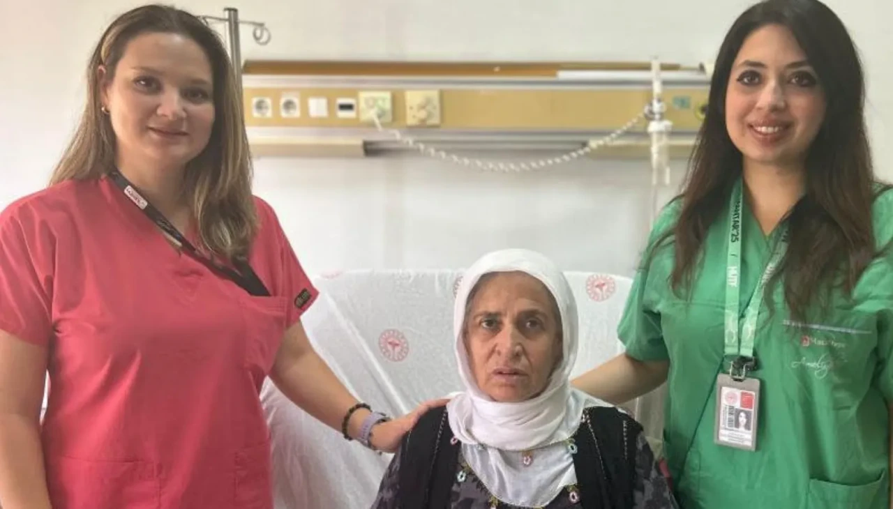 Kalbin üzerindeki 13 santimlik kitle 5 saatte çıkarıldı