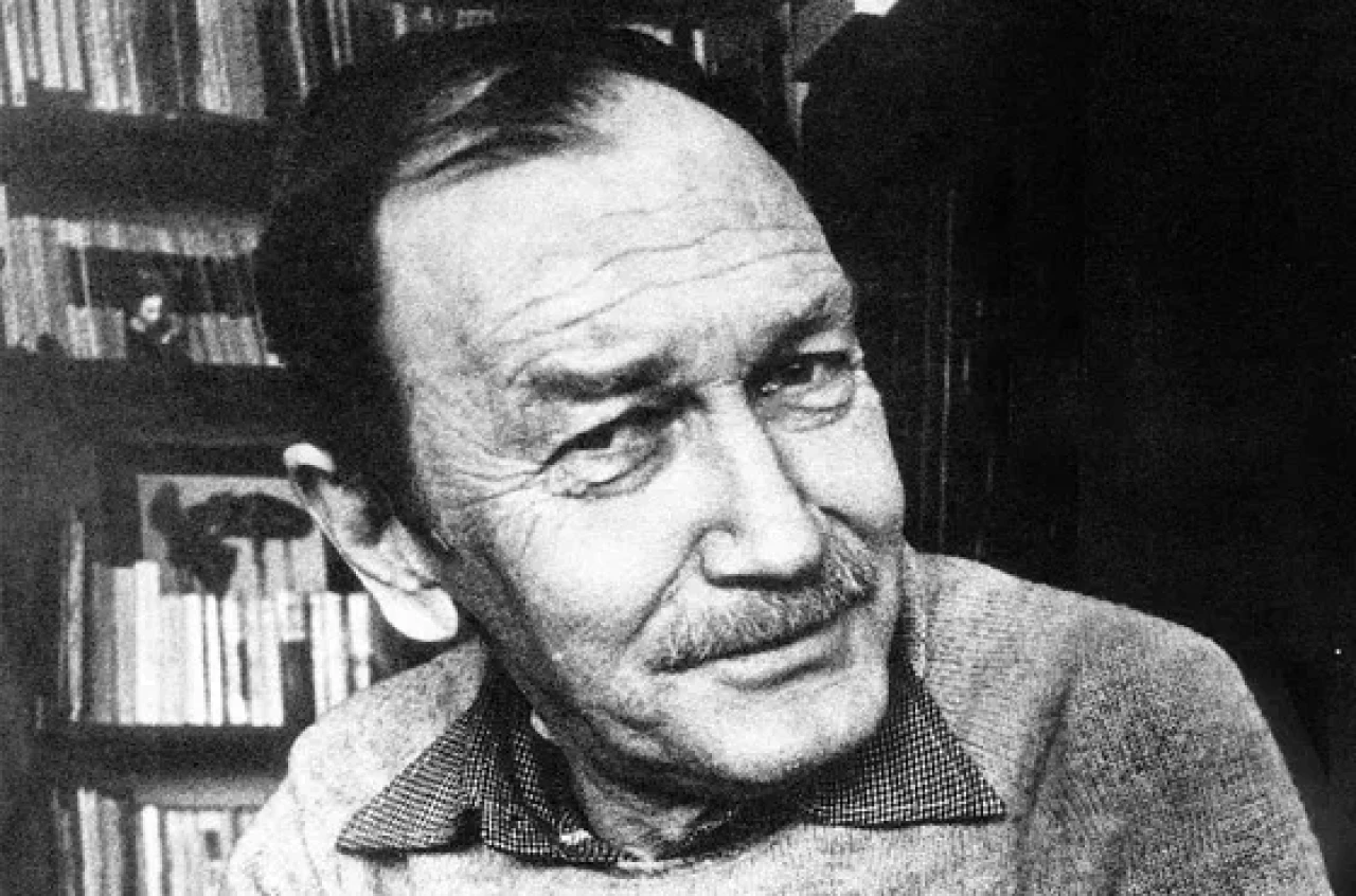 Şiirin göğe bakan yüzü Turgut Uyar