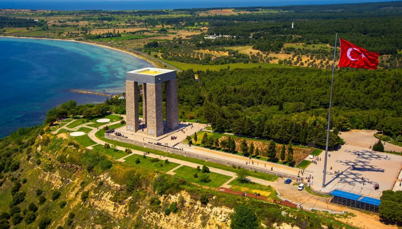 Çanakkale, kültür ve sanatın merkezi oldu: Kültür Yolu Festivali’nde Zafer Bayramı coşkusu