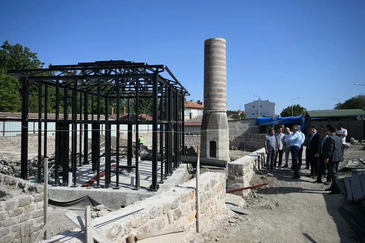 Edirne’de yarım minareli cami külliye oluyor