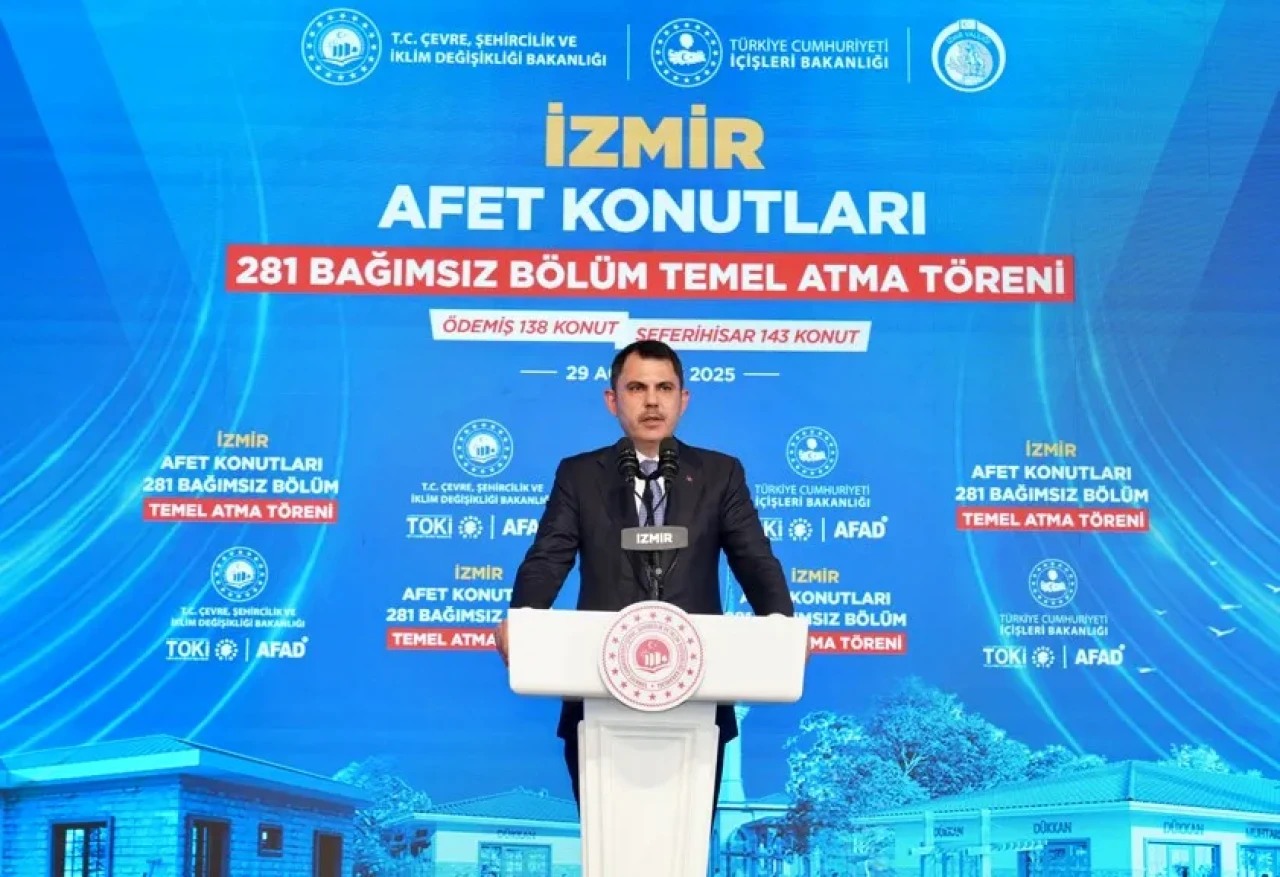 Bakan Kurum, Ödemiş'te İzmir afet konutları temel atma törenine katıldı
