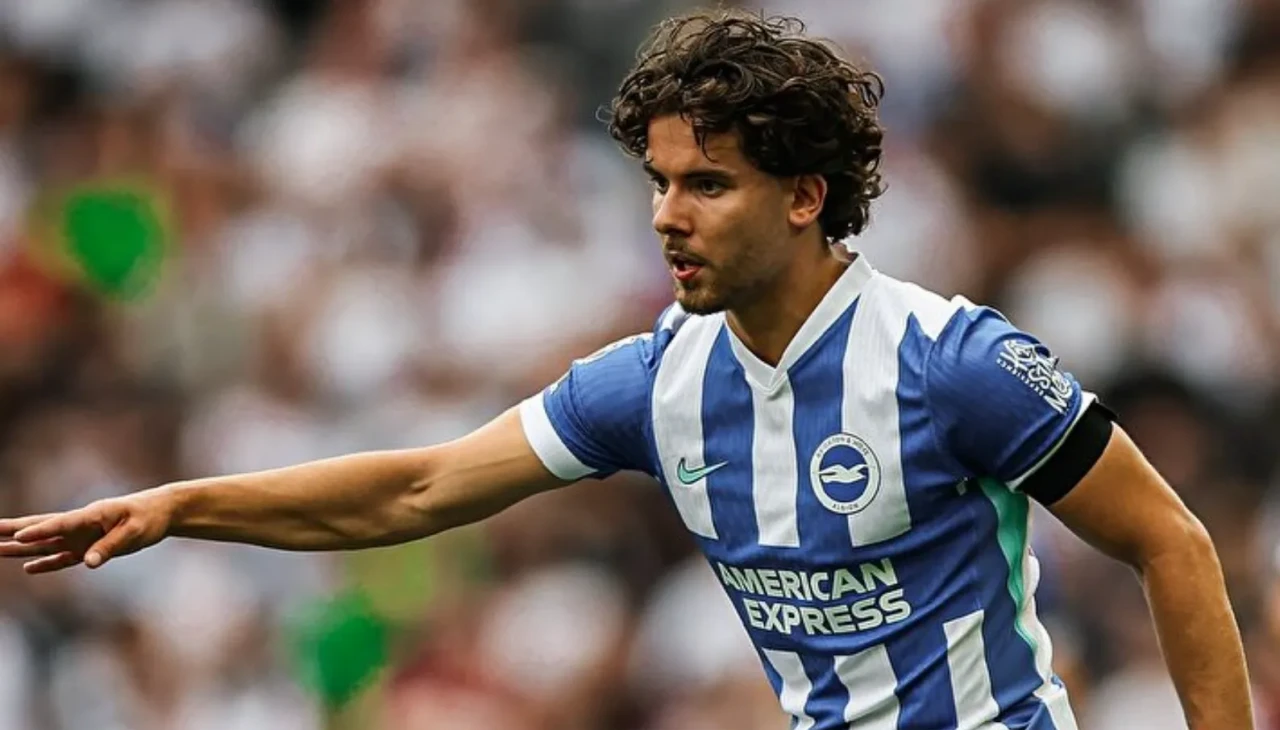 Ferdi Kadıoğlu 9 ay sonra Premier Lig’de sahada!