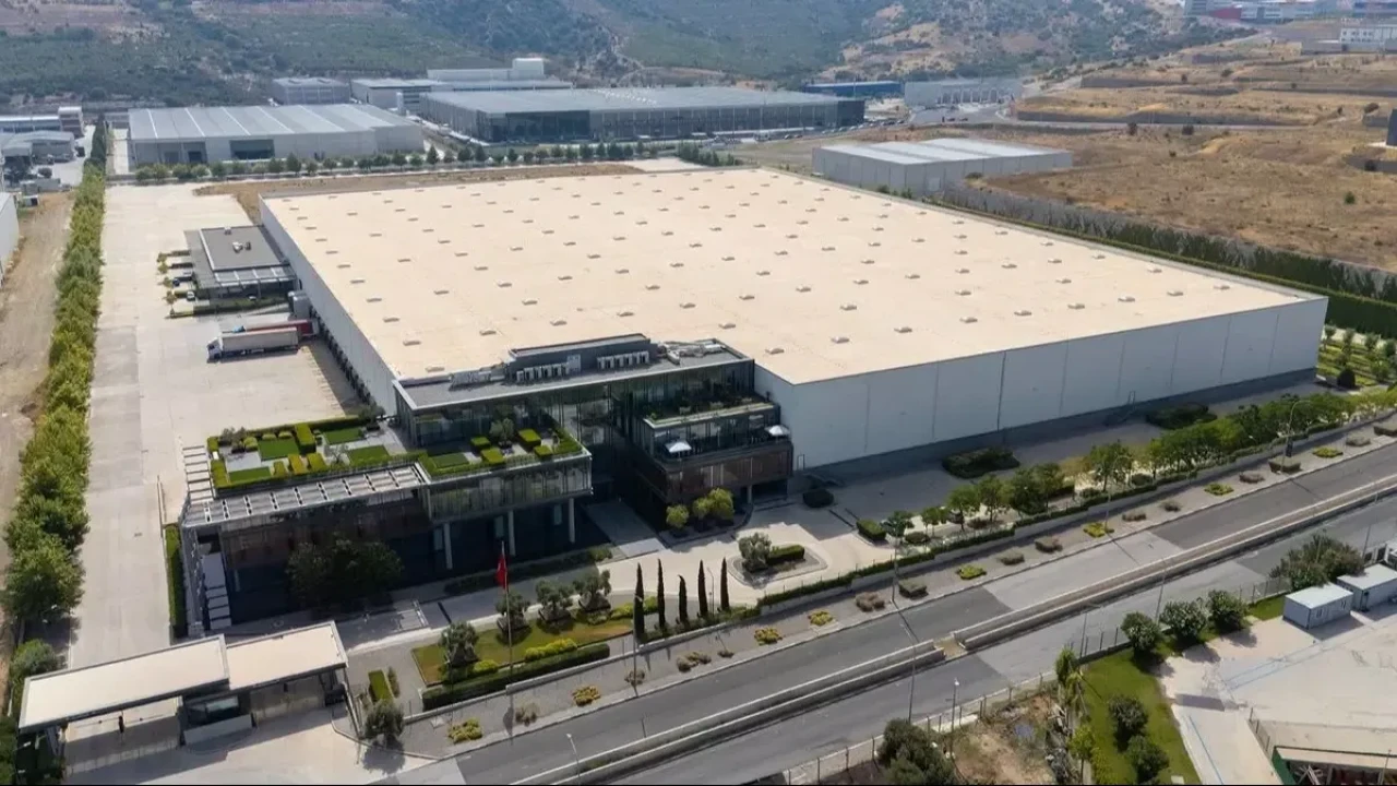 Honda’dan Türkiye’ye dev hamle: İzmir’de 760 milyonluk motosiklet üssü kuruluyor!