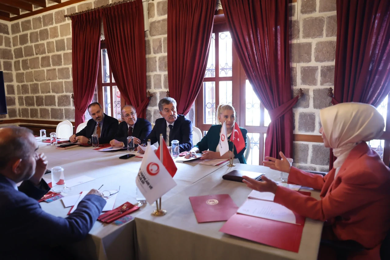 Şehit Yakınları ve Gaziler Dayanışma Vakfı toplantısı Ankara’da yapıldı