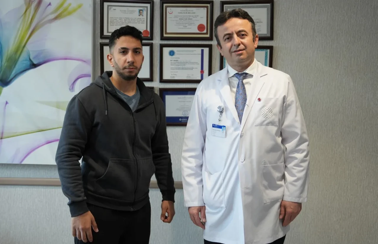 19 Yaşındaki gencin savaşı: Kapalı cerrahiyle testis kanserini nasıl yendi?