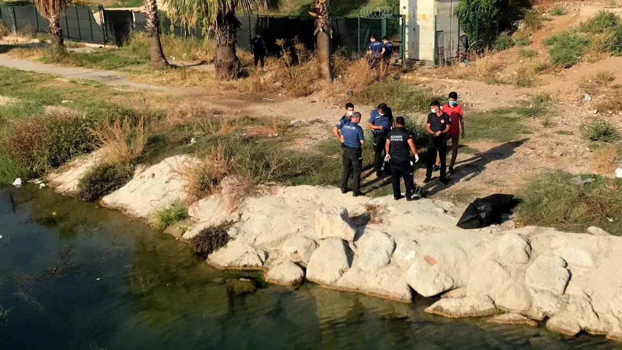 Adana'da sulama kanalında erkek cesedi bulundu!