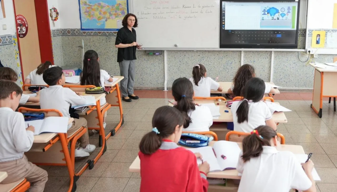 Balıkesir depremi sonrası yaz okulları tatil edildi