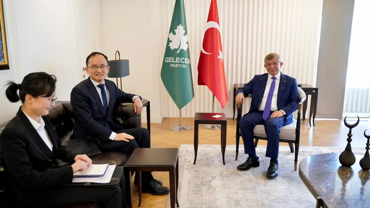 Xuebin ve Davutoğlu görüşmesinde gündem: Filistin ve Gazze’deki insani kriz