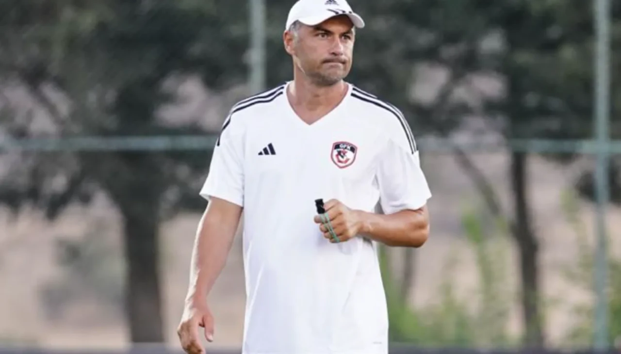 Burak Yılmaz, Gaziantep FK ile ilk resmi sınavına çıkıyor!