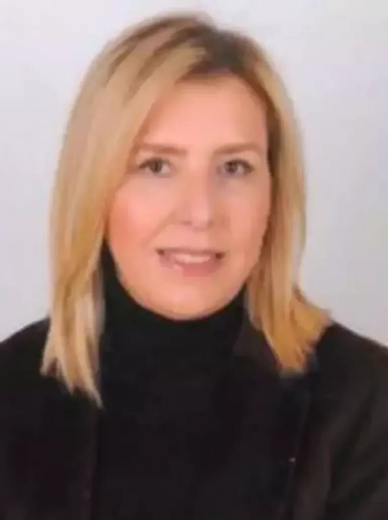 Gülsüm Özer kimdir, kaç yaşında, aslen nereli, asıl mesleği, hangi partiden?