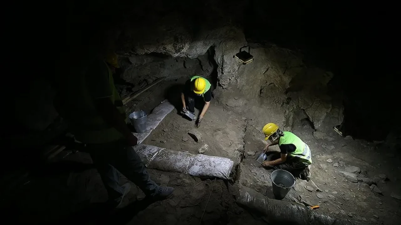 Andık Mağarası’nda binlerce yıllık izler: Arkeologlar tarihin kapılarını aralıyor