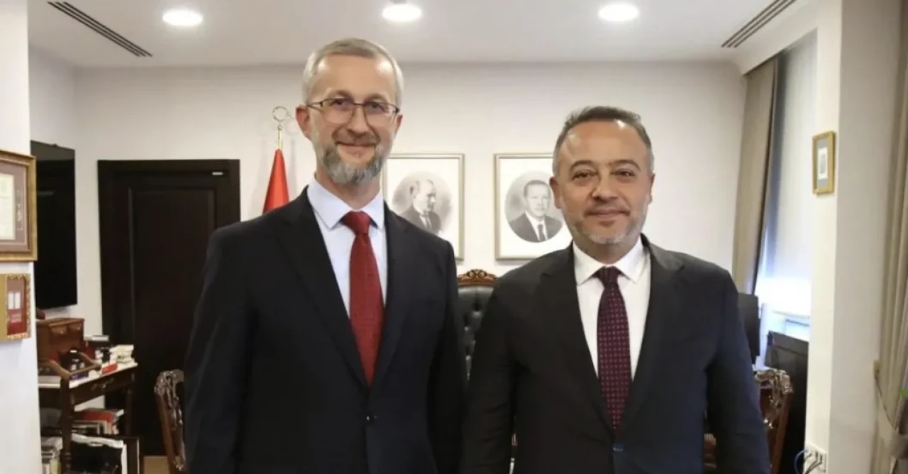 Dışişleri Bakan Yardımcısı Yılmaz Ukrayna’nın Ankara Büyükelçisi Celal ile görüştü