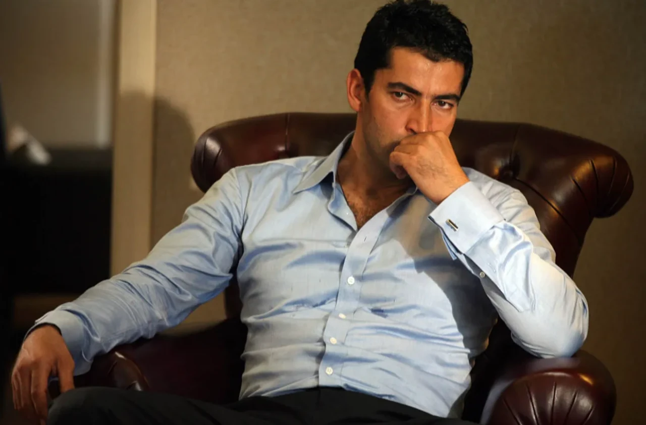 Kenan İmirzalıoğlu: Kariyeri, magazin haberleri ve “Aile Bir İmtihandır” dizisi