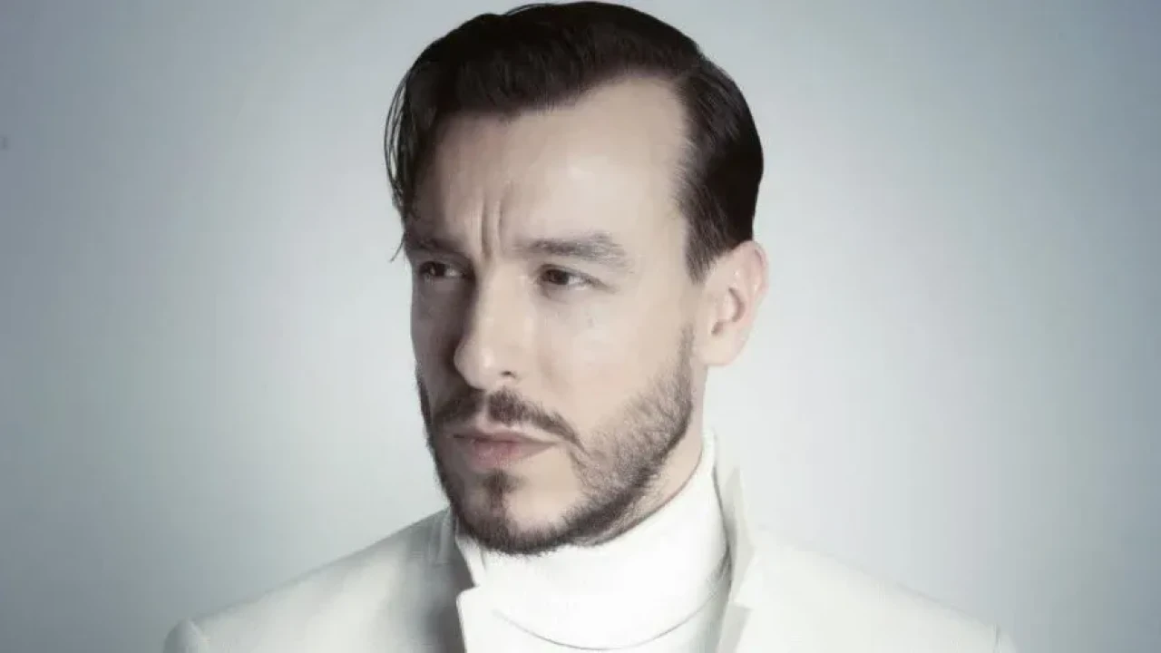 Cem Adrian’dan dinleyeni suskun bırakacak yeni şarkı: “Seni Sevmek” yolda